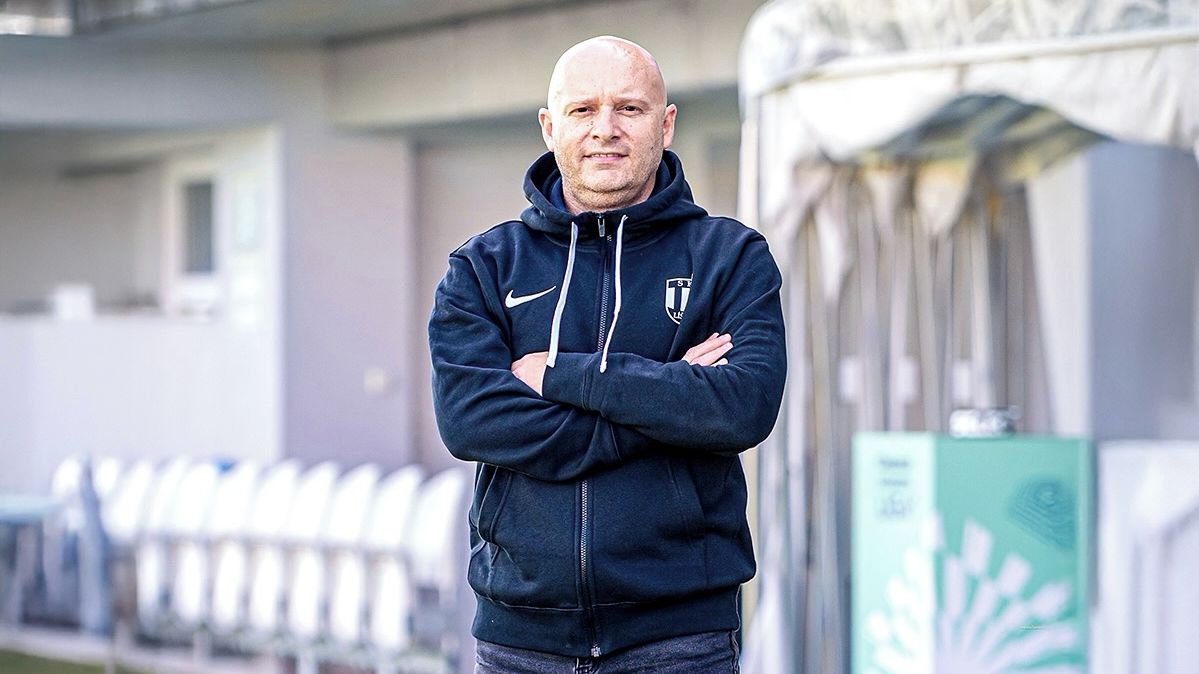 Po zpackané baráži první vyhazov. Artis odvolal sportovního ředitele