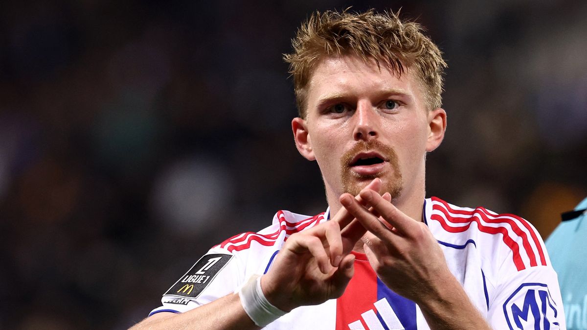 Šulc mohl být po dalších dvou gólech za hrdinu. Místo toho Lyon předvedl neuvěřitelný kolaps