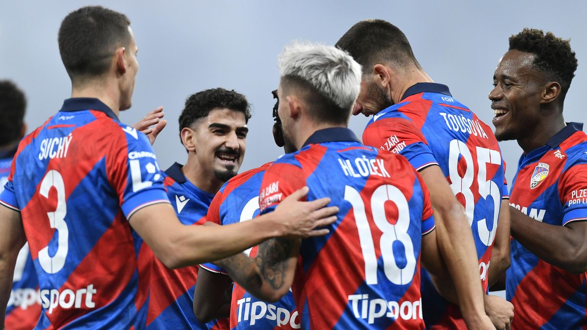FOTBAL ONLINE: Plzeň chce natáhnout šňůru neporazitelnosti, proti je turecký velkoklub