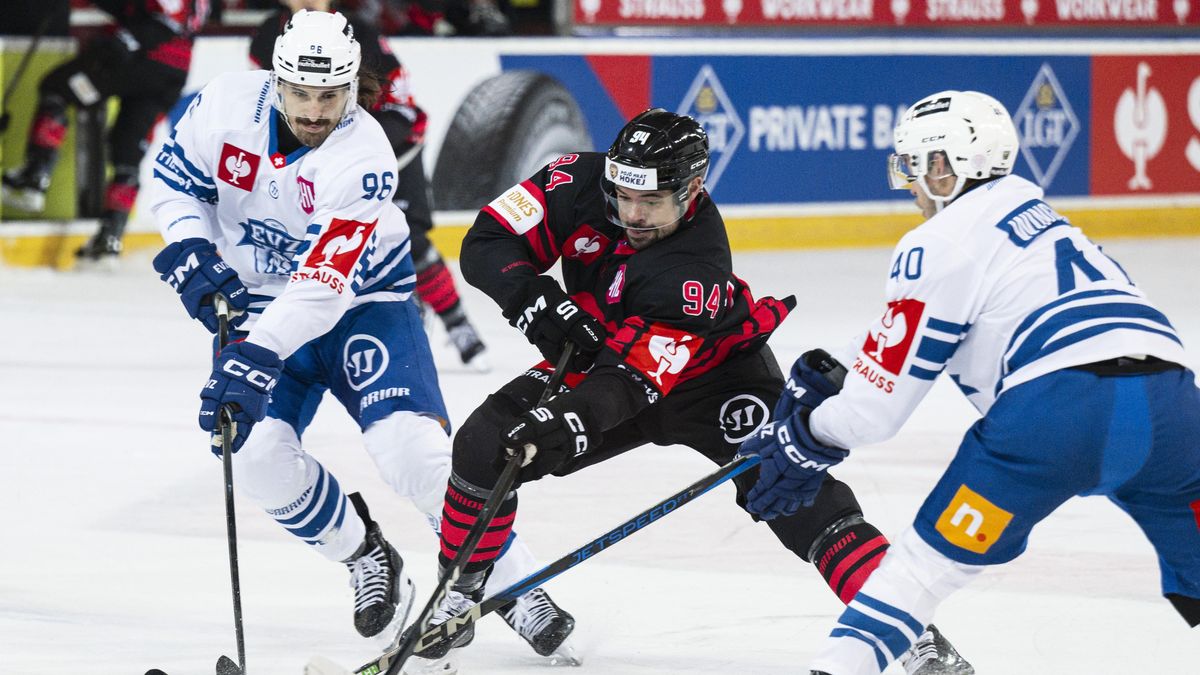 HOKEJ ONLINE: Sparta i Kometa se v odvetách Ligy mistrů pokouší o zázrak. Pražané vedou, Brno ztrácí náskok