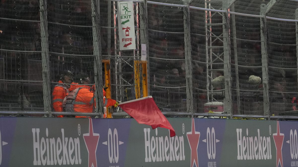 Červené vlajky a předčasný konec tréninku F1. Noční můra pořadatelů v Las Vegas znovu ožila