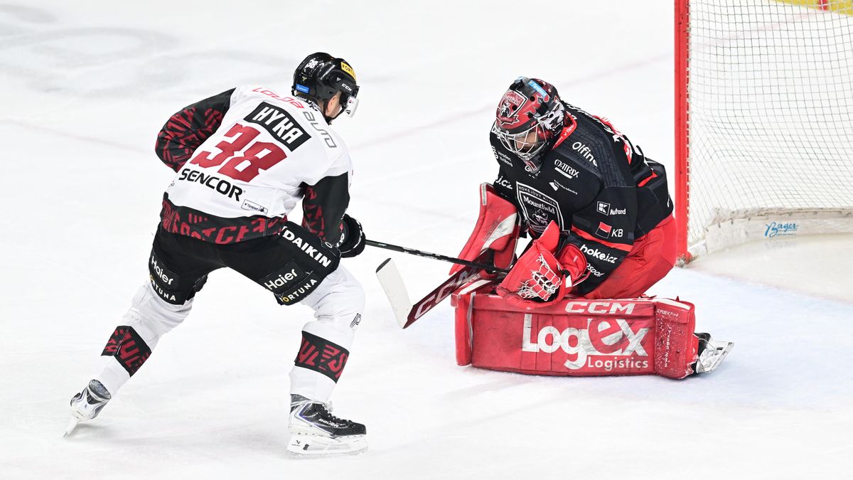 HOKEJ ONLINE: Sparta bojuje v Hradci, Brno skvěle začalo. Budějovice srovnaly