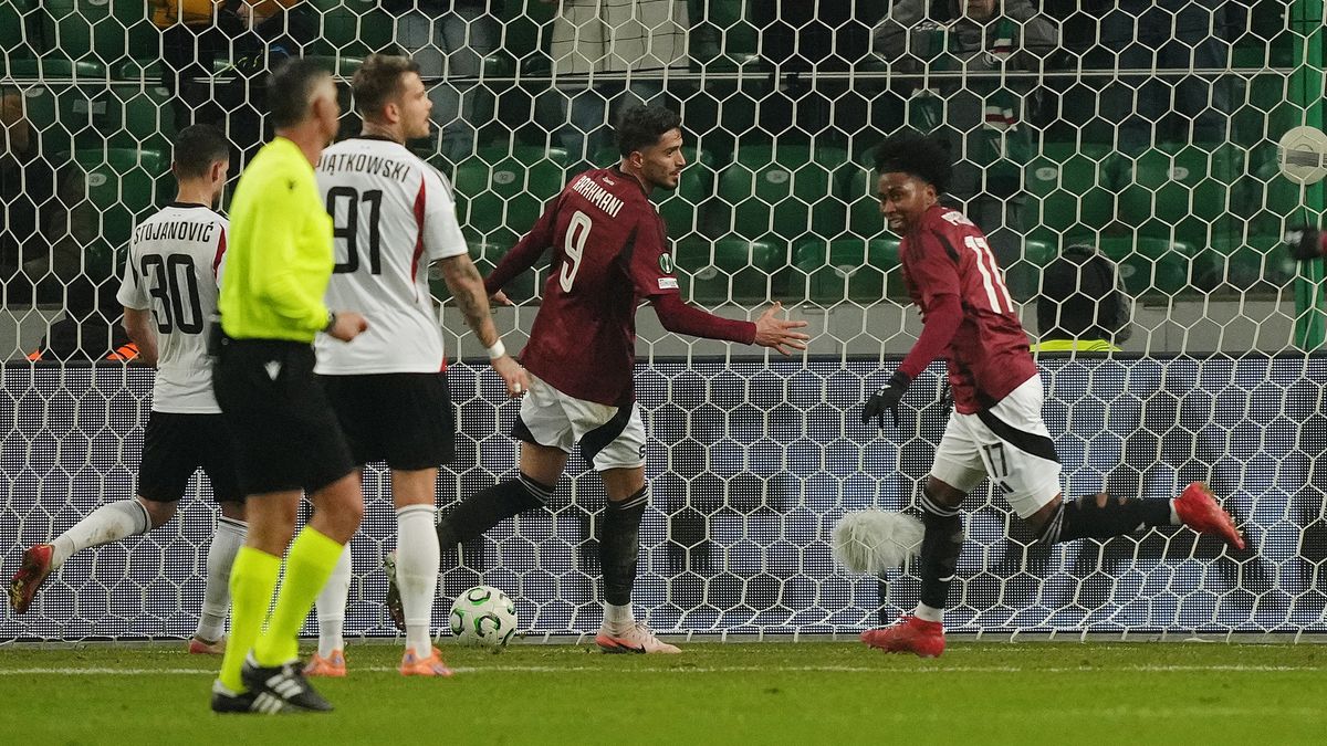 FOTBAL ONLINE: Důležitý zápas v boji o postup. Spartu poslal do vedení Preciado