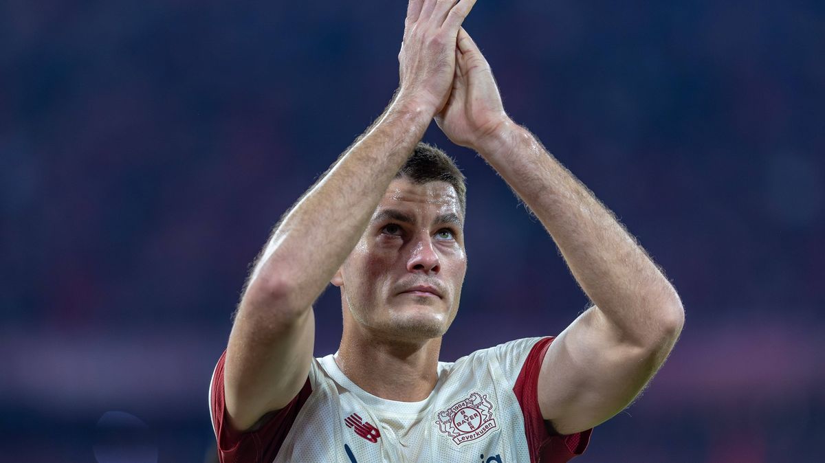 FOTBAL ONLINE: Schick střílí gól a Leverkusen vede. City drtí Dortmund. Chelsea nečekaně ztratila