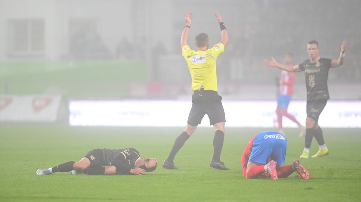 FOTBAL ONLINE: Zbrojovka znovu inkasovala. Naděje na senzační postup slábne