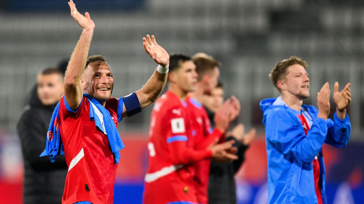 Spor mezi fanoušky a reprezentací. Na opory létaly kelímky