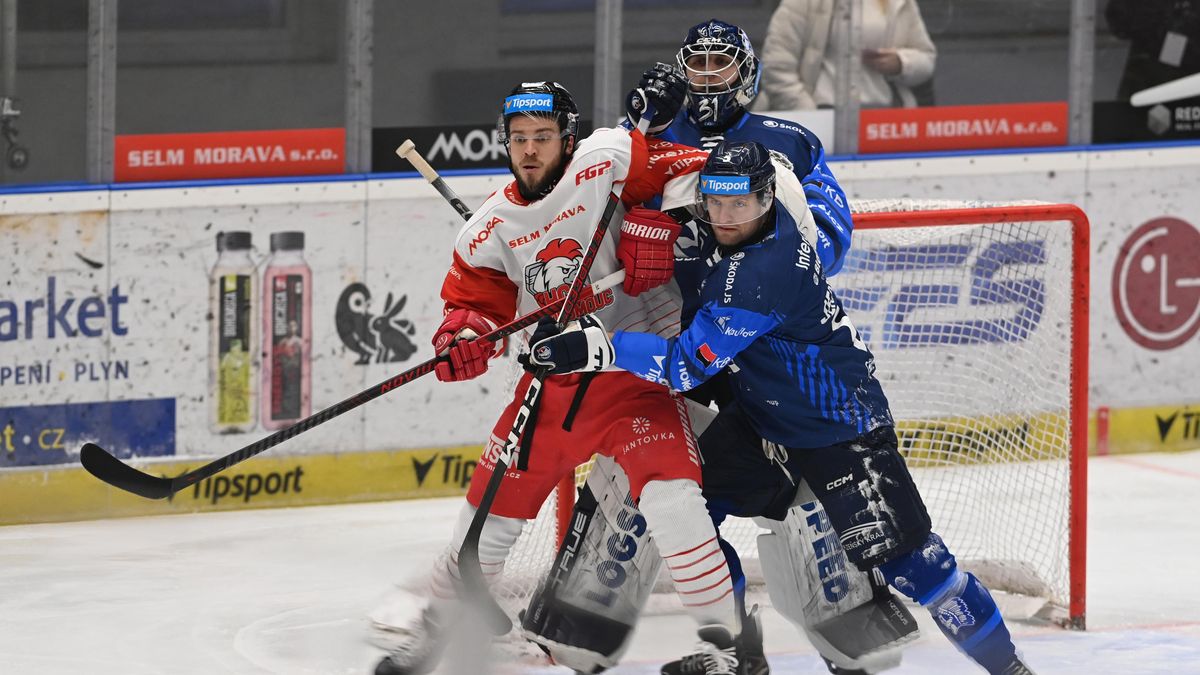 HOKEJ ONLINE: Plzeň prohrává v Olomouci! Kometa ovládla gólové hody, Sparta zvládla šlágr