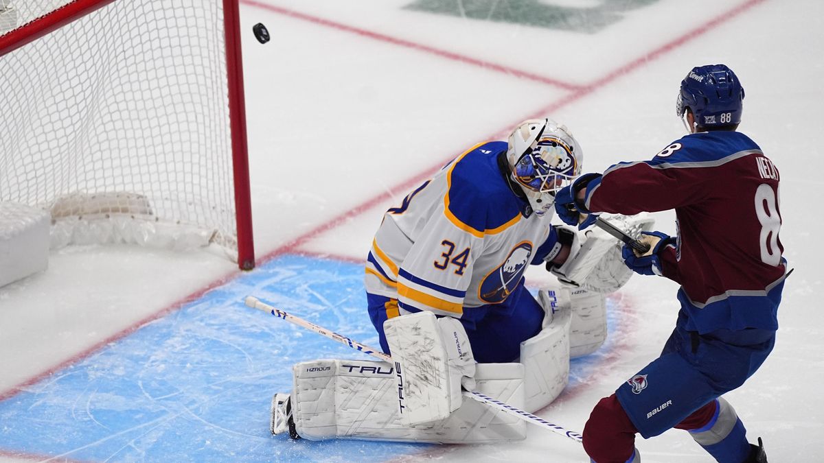 Rozjetý Nečas zažil nejlepší zápas v sezoně. Dařilo se i Pastrňákovi