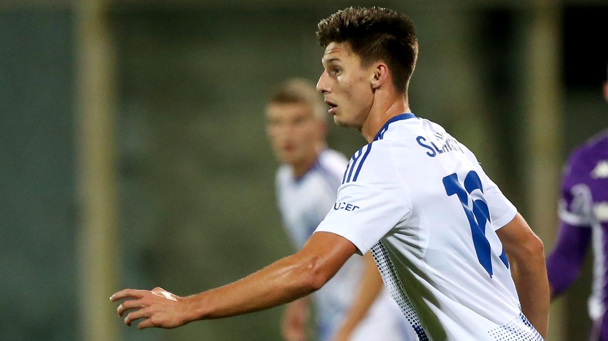 FOTBAL ONLINE: Sigma opět vede. Diváci běsní, nehraje se. O body v Konferenční lize bojuje i Sparta, Priske už mění sestavu