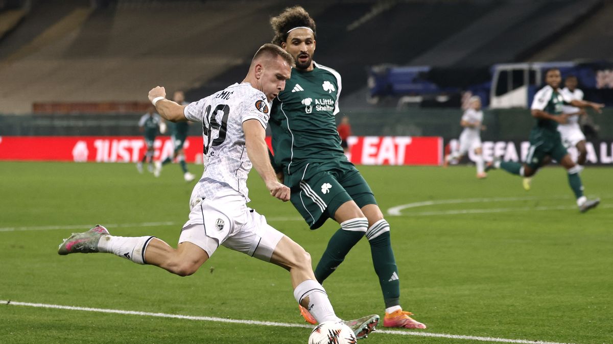 Statečná Plzeň. I přes dlouhé oslabení veze z Atén bod