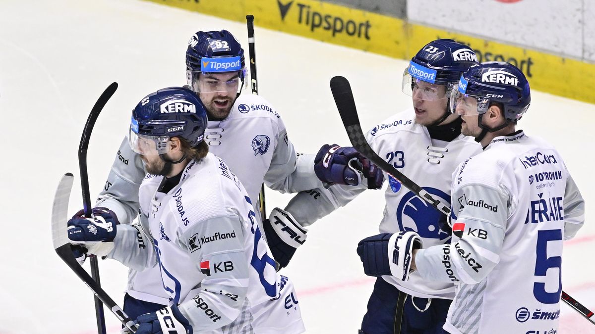 HOKEJ ONLINE: Plzeň přidává další zásah. Rytíři vzdorují Dynamu. Boleslav drží těsný náskok