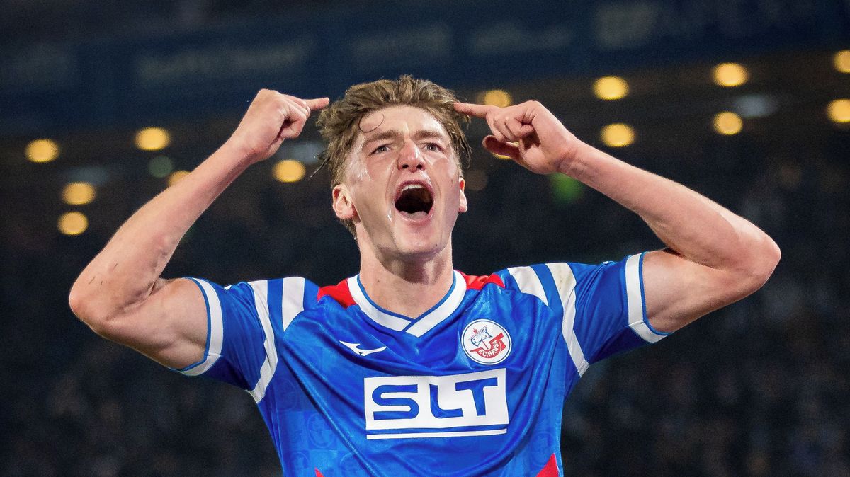 Národní tým se má na pozoru. Rangers sáhli po útočníkovi s českým pasem