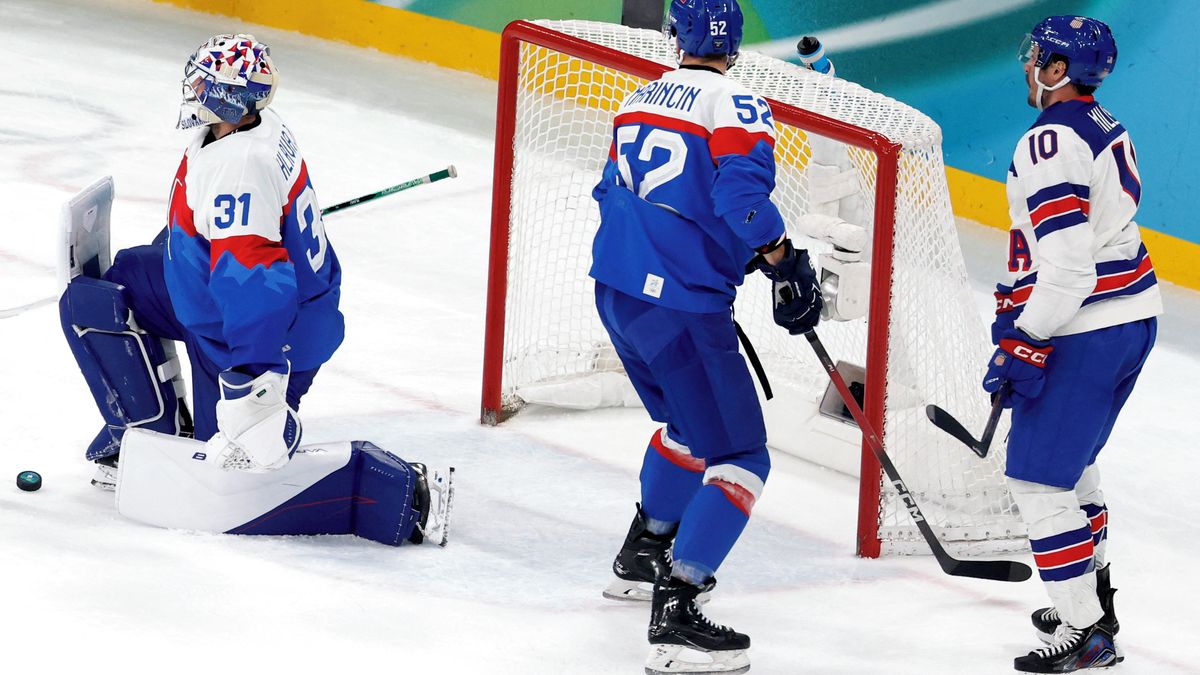 HOKEJ ONLINE: Dva góly v rozmezí 19 vteřin. Američané mají nakročeno do finále, Slováci mění brankáře