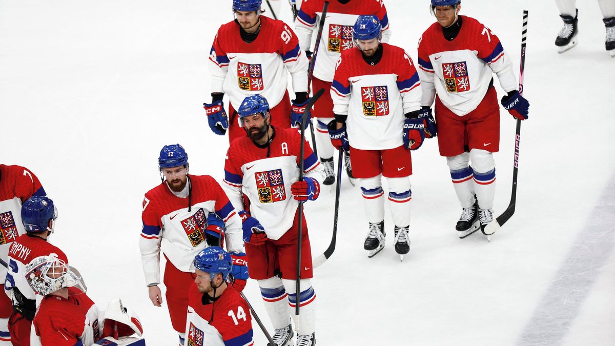 Ten bod je nám úplně k ničemu, neskrývali hokejisté zklamání. Dobře totiž vědí, co je teď čeká