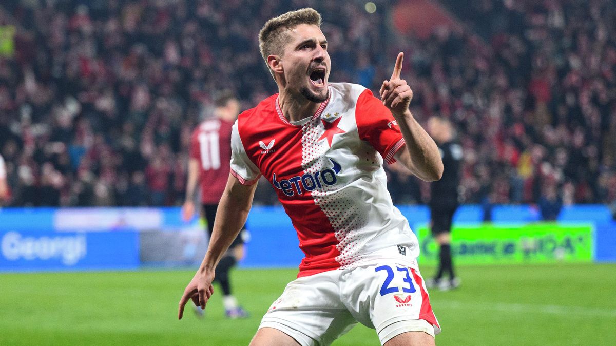 ŤUKES: Bude z toho flastr pro Slavii, říká Diviš o úletu z derby. Provokujícího Kuchtu stihla karma