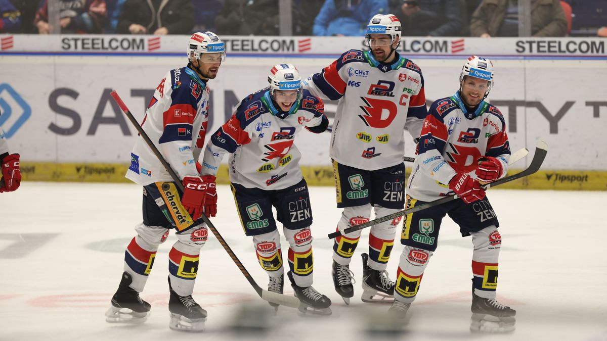 HOKEJ ONLINE: V extralize vrcholí boj o čtyřku. Třinec přidal další trefu, vedou i Pardubice a Sparta. Mistr prohrává