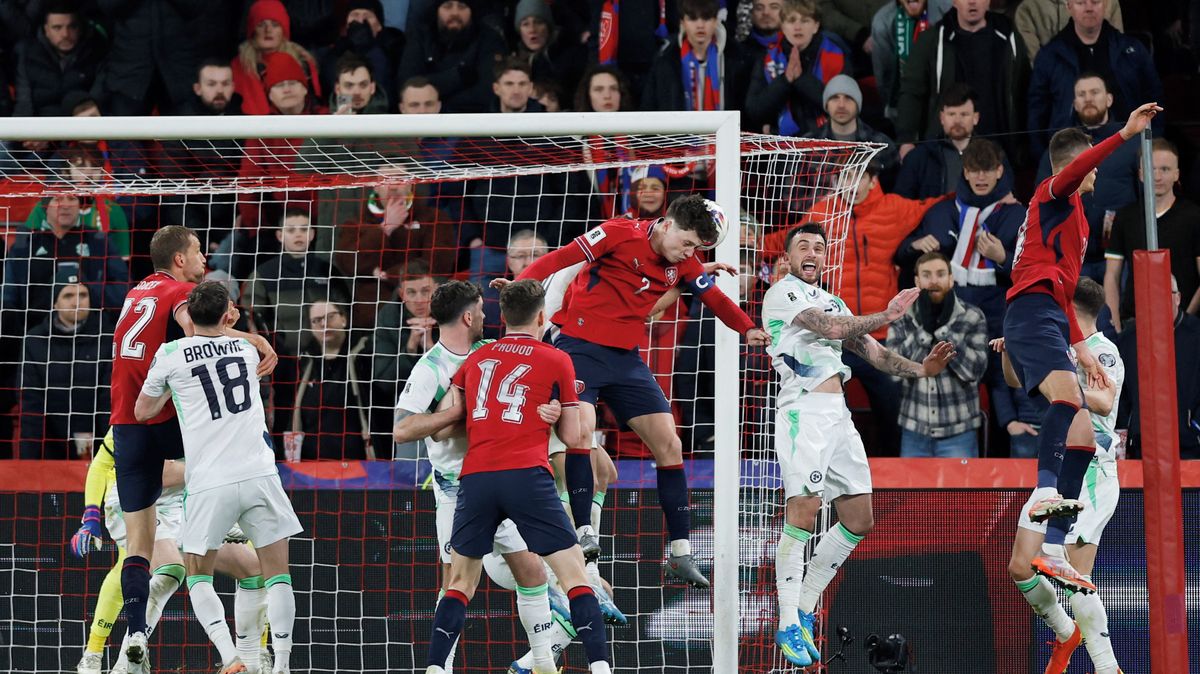 FOTBAL ONLINE: Obrovská erupce radosti v Edenu! Češi dokázali v závěru srovnat, duel dospěl do prodloužení