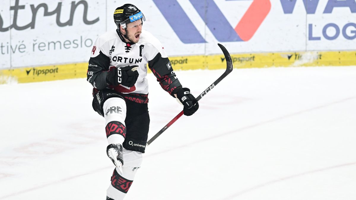 HOKEJ ONLINE: Pardubice srovnaly osm vteřin před koncem! Sparta v boji o první čtyřku opět udeřila, Třinec v derby ztrácí náskok