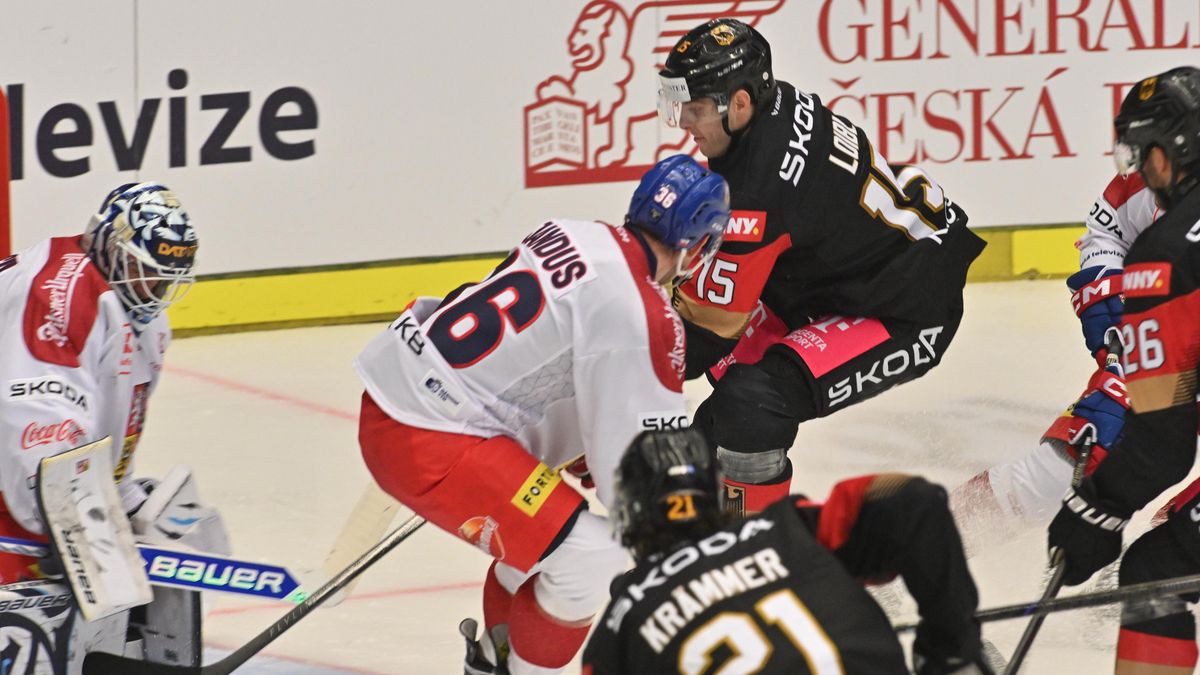 HOKEJ ONLINE: Češi přišli o dvoubrankový náskok, v Karlových Varech je srovnáno