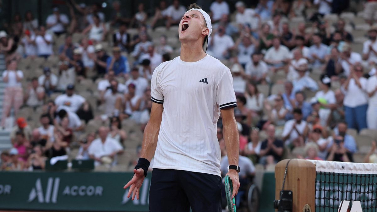 Fantastický Menšík postupuje! Nejdřív dostal kanára a pak smetl světovou sedmičku
