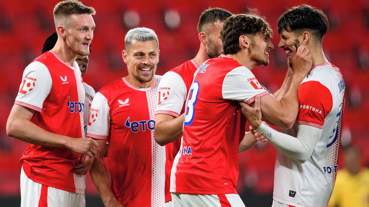 FOTBAL ONLINE: Brutální nástup Slavie! Sparta rychle ztrácí, derby v Jablonci