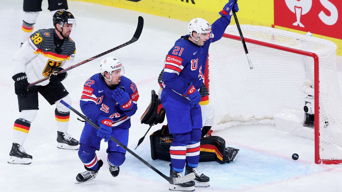 HOKEJ ONLINE: Německo vyrovnává duel s obhájci zlata. Švédové nadělují Slovincům