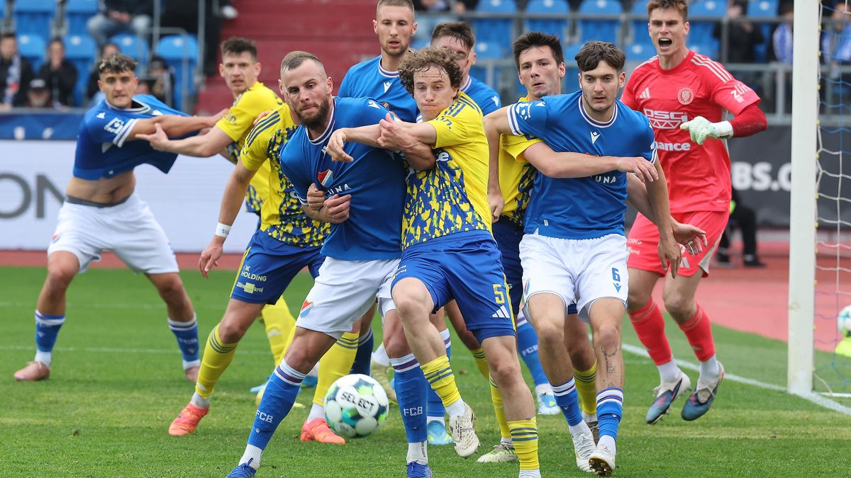 FOTBAL ONLINE: Baník náskok zatím nenavýšil. Boleslav vede o dvě branky