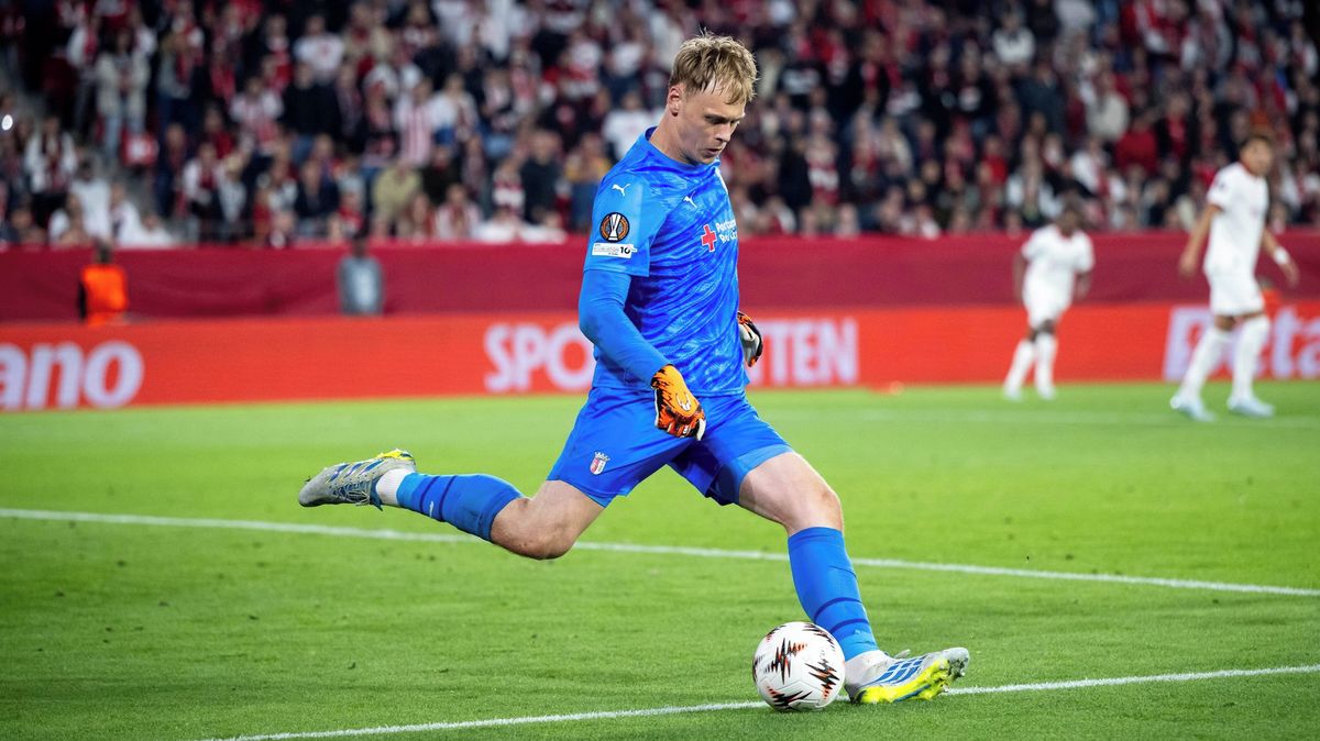 Další zvučný zájemce. Českého brankáře sleduje tým z Premier League