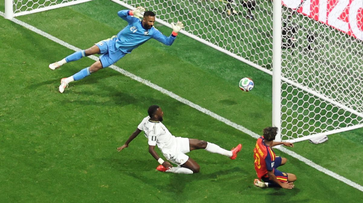 FOTBAL ONLINE: Další gól! Španělé navyšují náskok