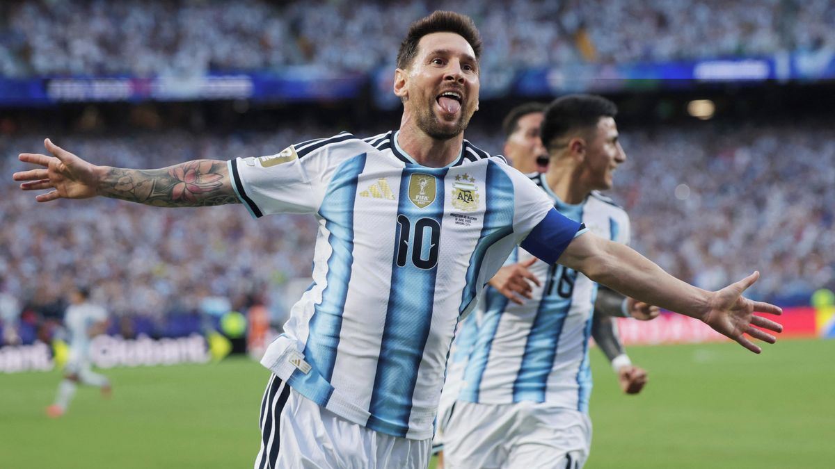 FOTBAL ONLINE: Parádní trefa! Argentina po výstavní Messiho brance vede, soupeř se ale žene za vyrovnáním
