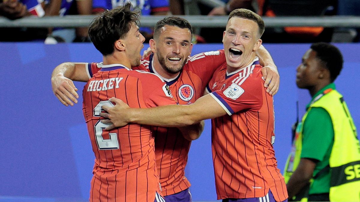 FOTBAL ONLINE: Skotsko drží vedení. Ale soupeř dotírá