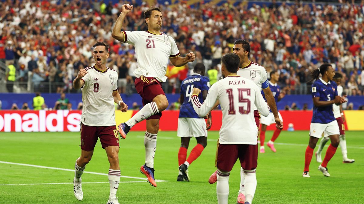 FOTBAL ONLINE: Gól! Španělé proměnili penaltu a v boji o finále MS nad Francií vedou