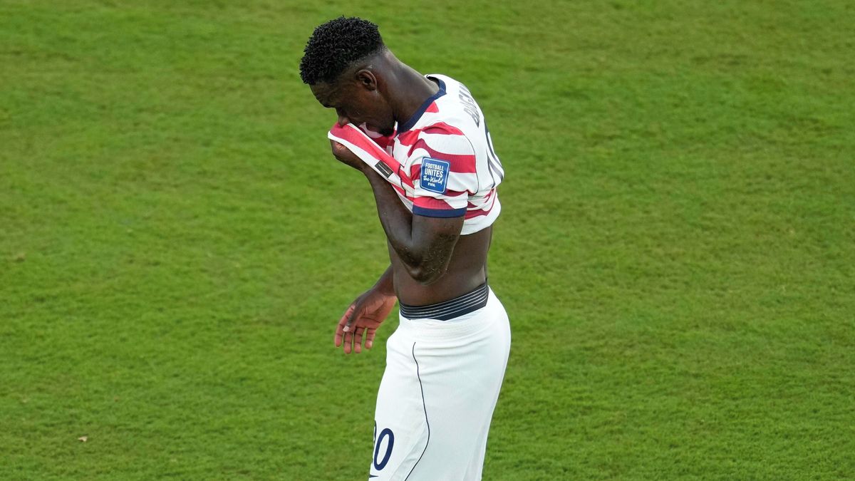 Nepochopitelné, překročili jste hranici! UEFA se tvrdě vyjádřila ke skandálu na MS