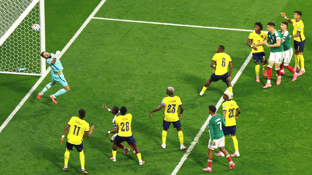 FOTBAL ONLINE: Zápas vrcholí. Ekvádor potřebuje skórovat, Mexiko je blízko osmifinále