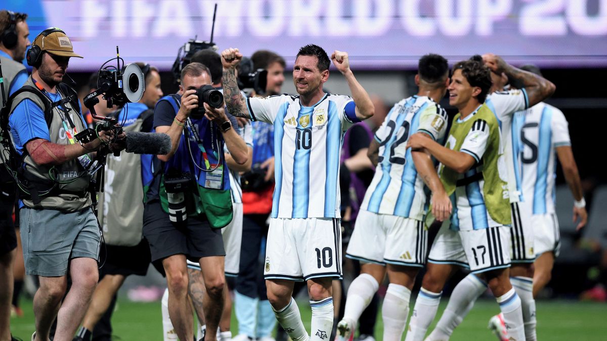 Velkolepý obrat Argentiny! Díky třem gólům v závěru postoupila do čtvrtfinále