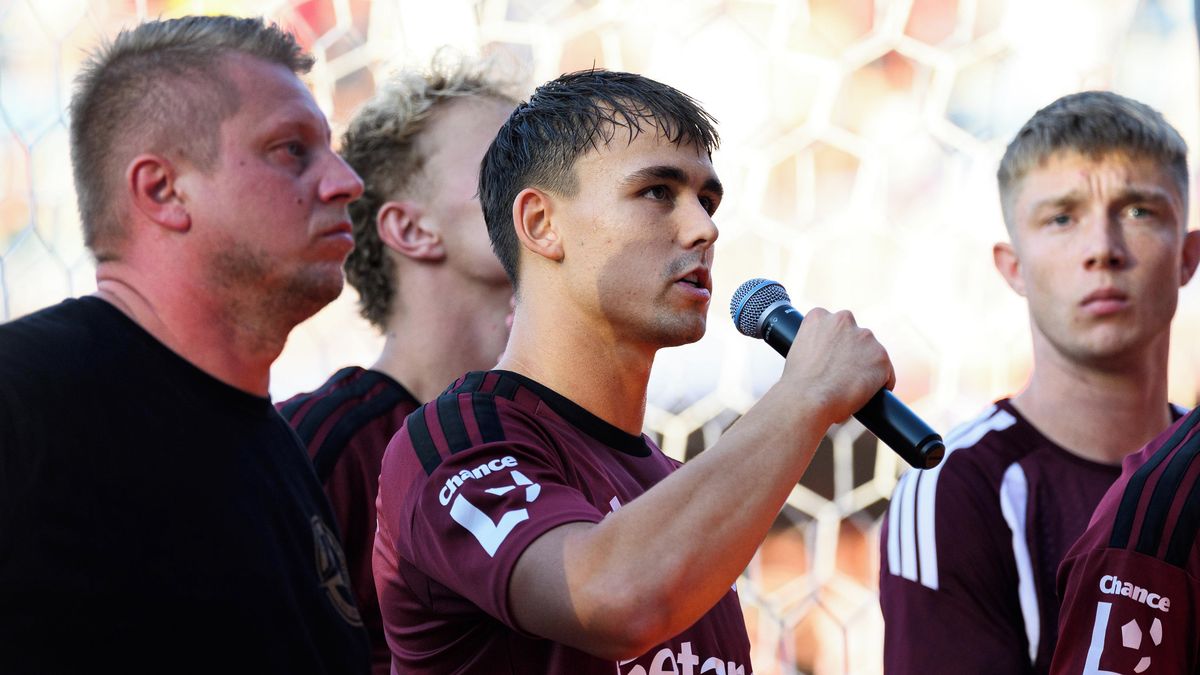 Dusno na Spartě. Letná vypískala novou posilu, vulgarity mířily i na vedení