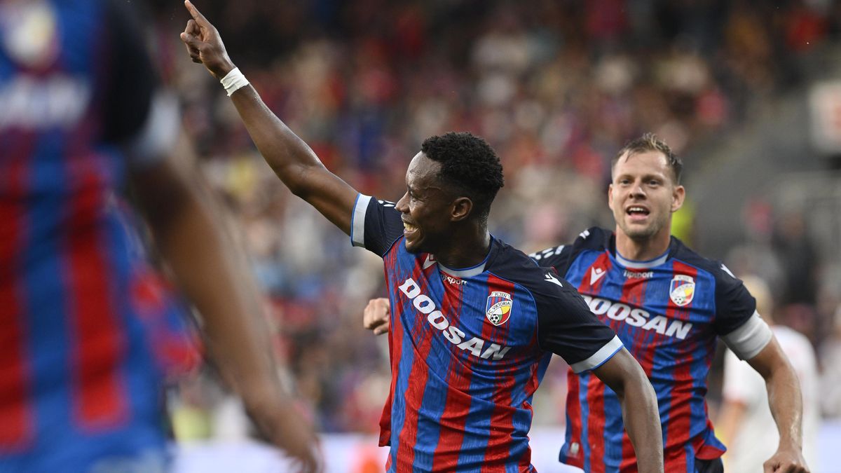 FOTBAL ONLINE: Plzeň se rychle trefila! Slavia rozdrtila Baník, Liberec dostal dvě červené karty