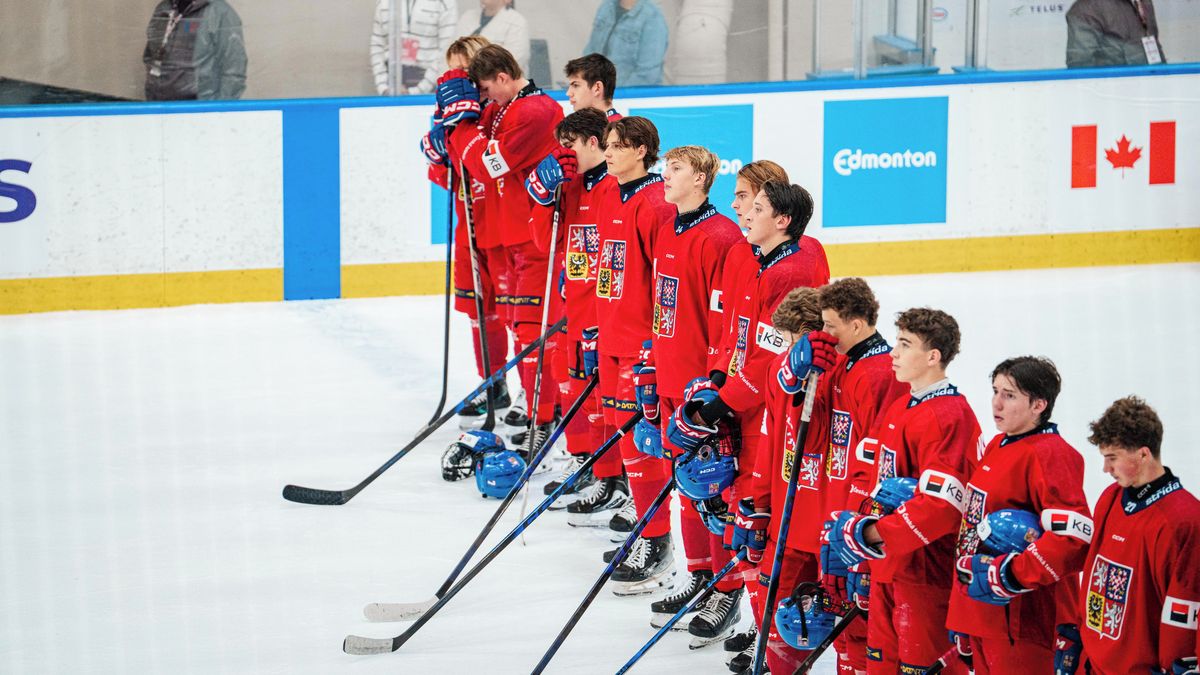 Čeští mladíci schytali debakl od Švýcarů, na Hlinka Gretzky Cupu končí šestí