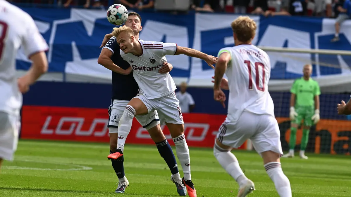 FOTBAL ONLINE: Sparta po fantastické trefě vede! Zlín hlídá těsný náskok