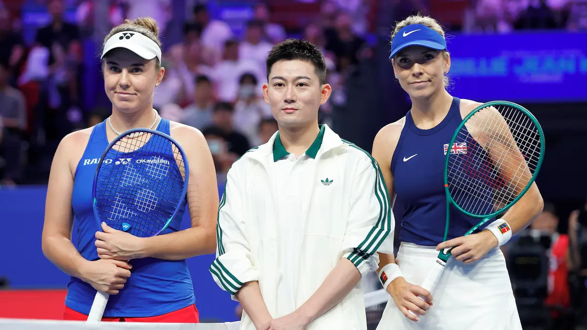 TENIS ONLINE: Český postup do semifinále může dokonat Nosková. Bouzková zvládla drama