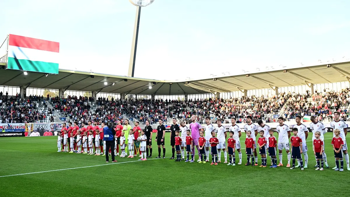 Pořadatelé v Hradci si uřízli ostudu před zápasem české jednadvacítky