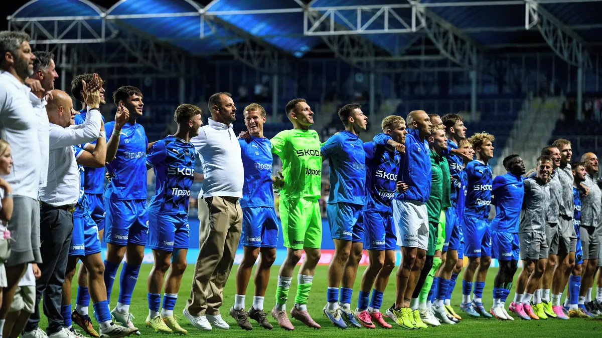 FOTBAL ONLINE: Boleslav proti Baníku navyšuje vedení. Sparta vyrazí na horkou půdu do Hradce
