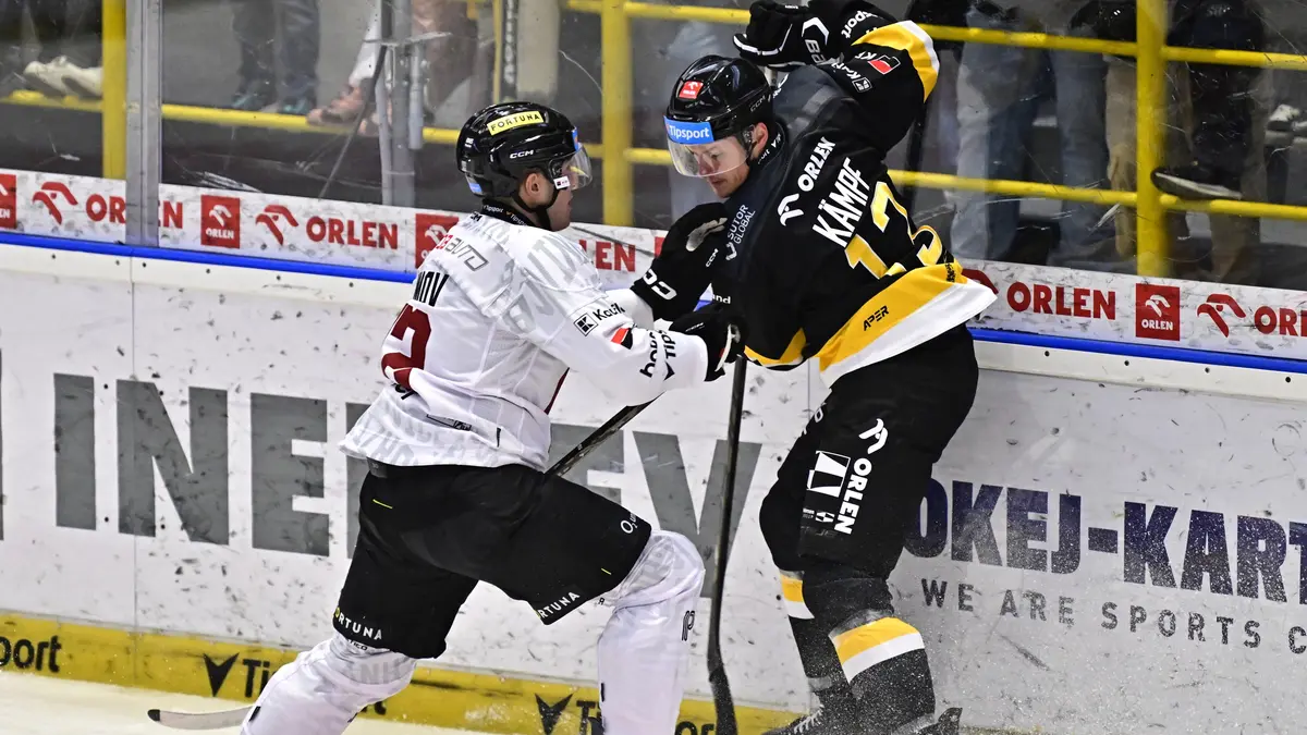 HOKEJ ONLINE: Sparta udeřila, trefily se i Pardubice! Třinec po obratu odskočil
