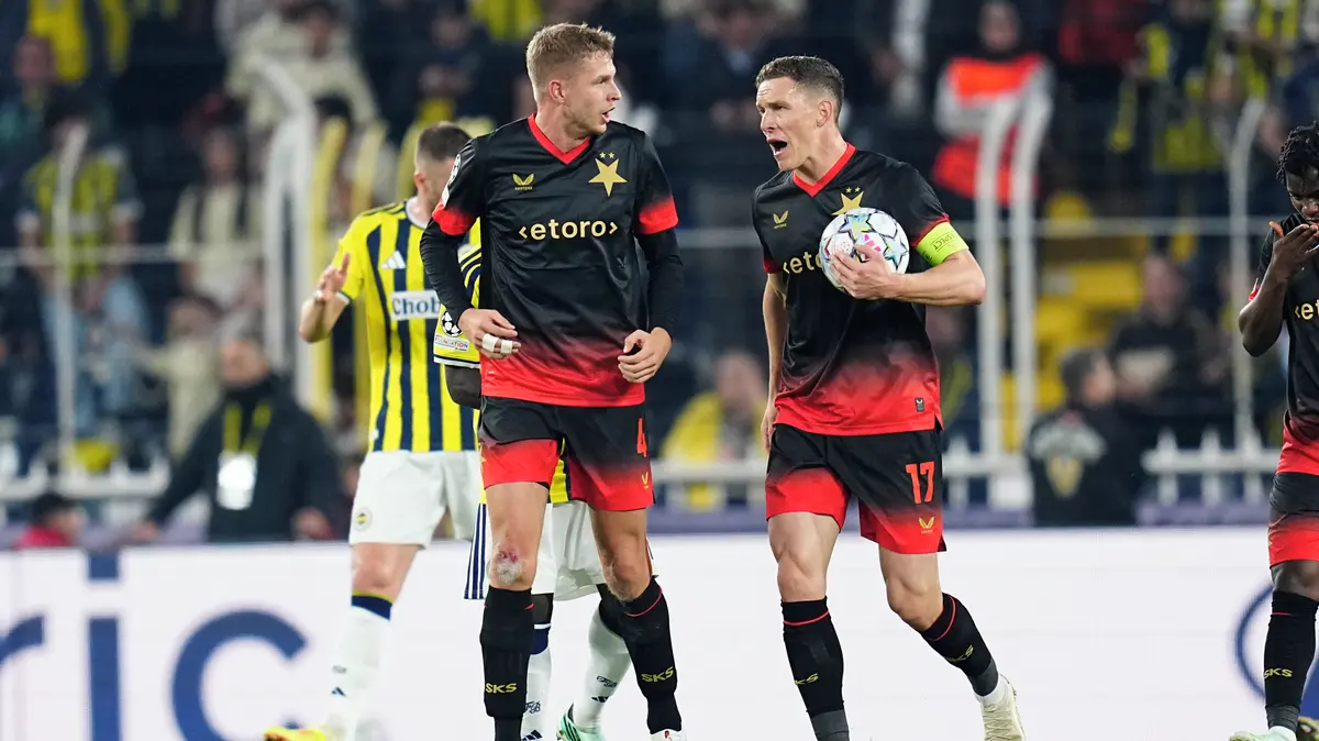 FOTBAL ONLINE: Slavia v Lize mistrů zchladila turecké peklo a usiluje o vyrovnání