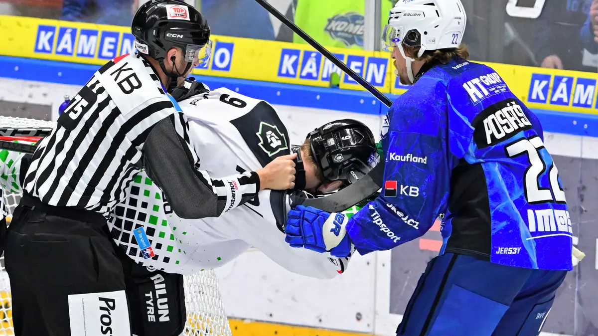 Absence esa Komety přiživila spekulace o třaskavém odchodu. Chybí ze zdravotních důvodů, řekl trenér