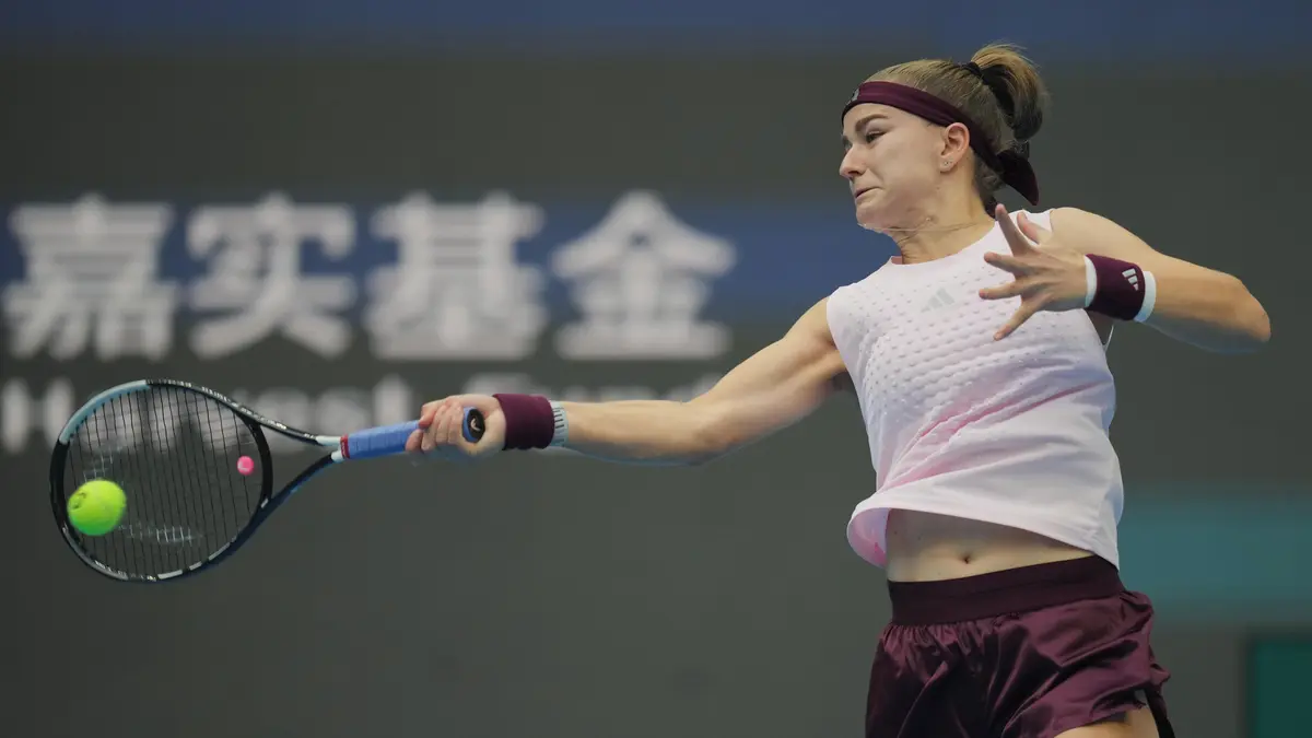 TENIS ONLINE: Česká bitva o semifinále! Muchová zažívá krutý začátek