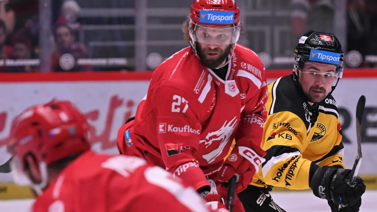 HOKEJ ONLINE: Vítkovice udeřily v Hradci, Třinec vykročil k rekordu, Pardubice si to rozdají ve šlágru se Spartou
