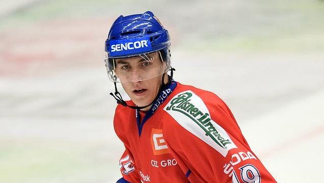 Nosek končí v Bostonu, v NHL ale zůstává. Potká se i se dvěma krajany