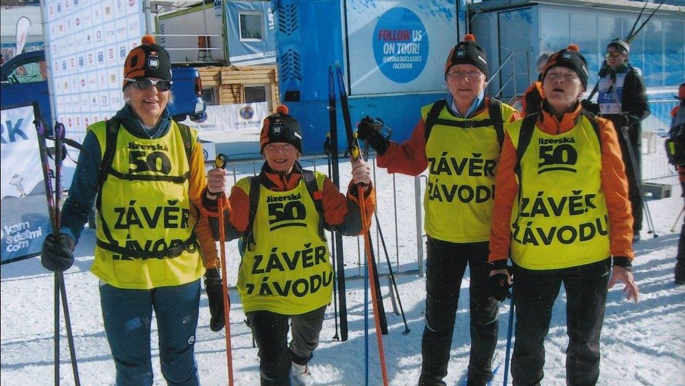 PŘÍBĚHY JIZERSKÉ 50: Pro šneky na lyžích jsou anděly, letos slavný závod uzavírají naposledy