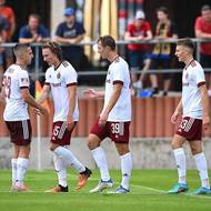 Fotbalisté Sparty Praha zleva: Tomáš Wiesner, Matěj Hanousek, Lukáš Juliš a Kryštof Daněk oslavují třetí gól během přátelského utkání s SFC Opava.